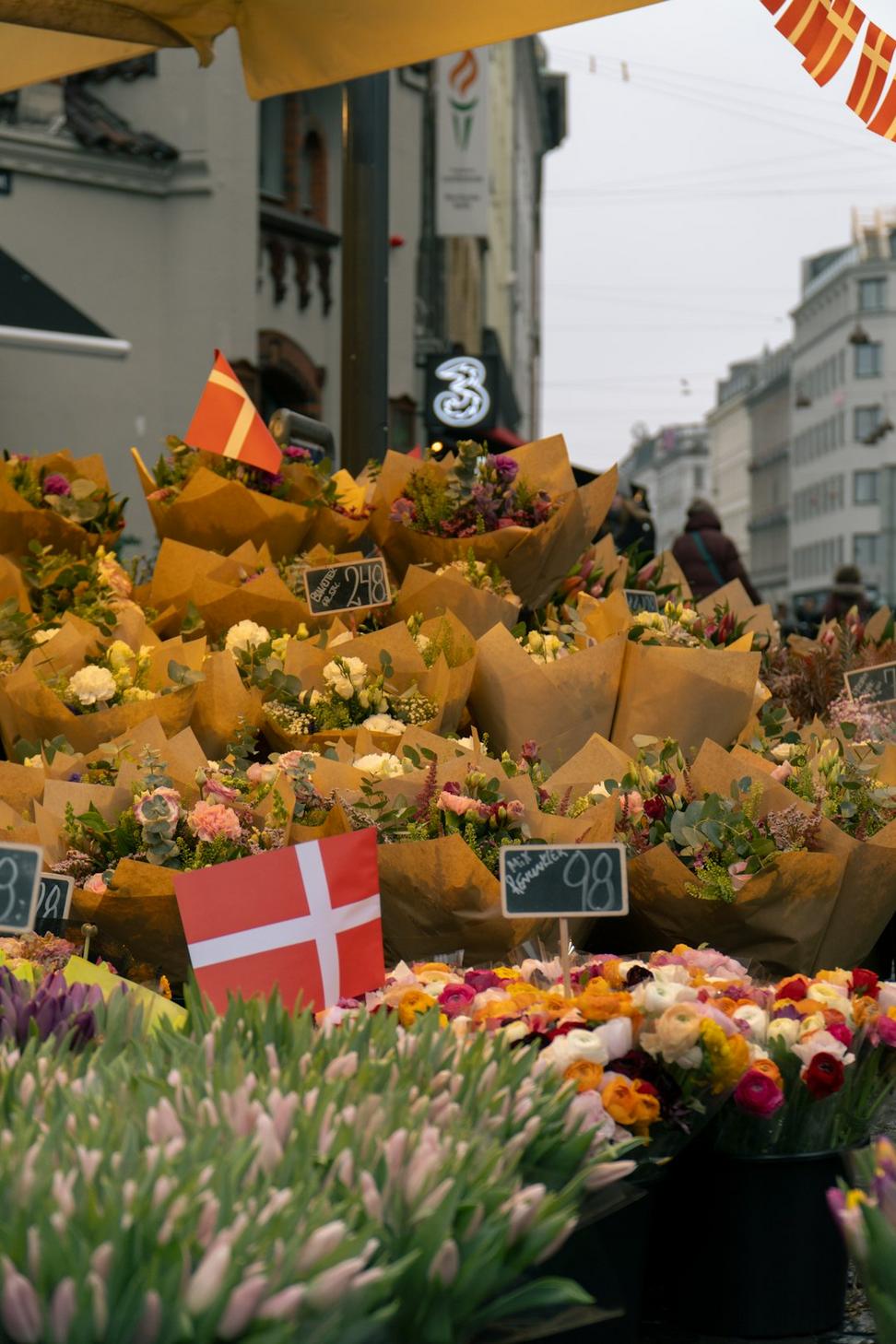 Sympathy arrangements